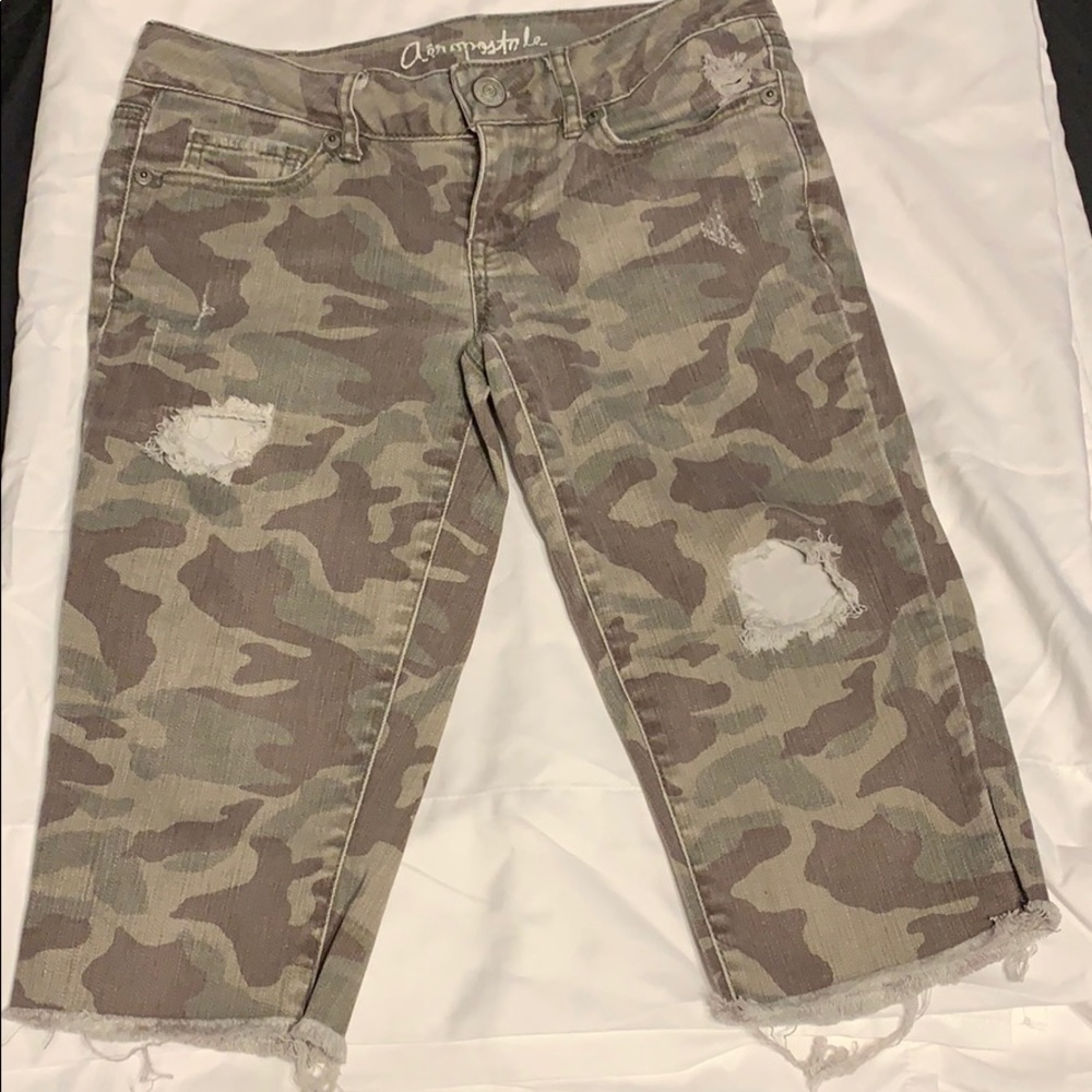 camouflage distressed Bermuda shorts